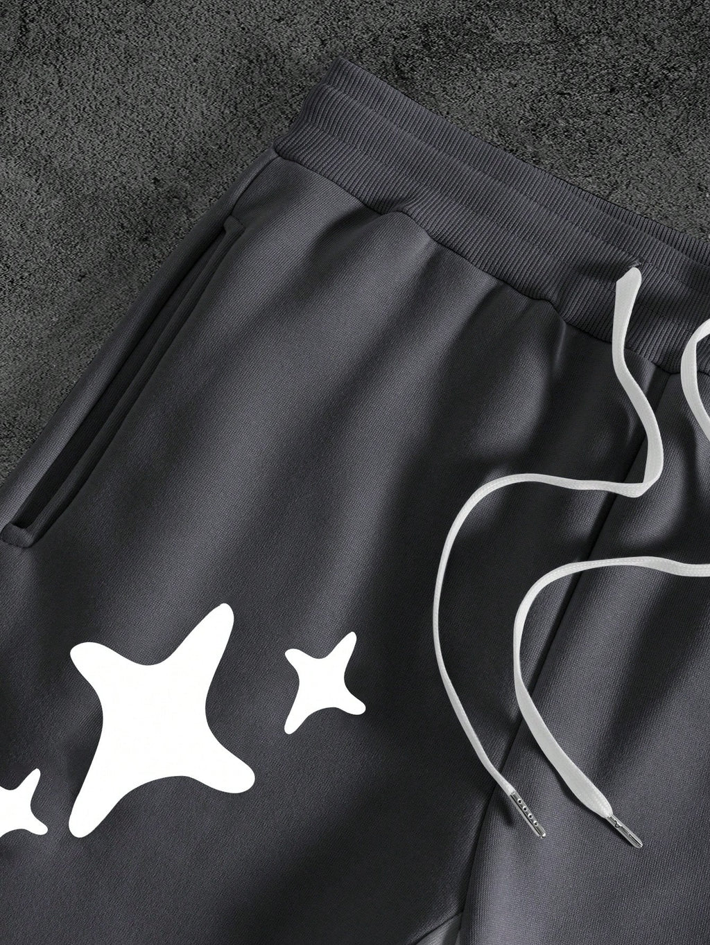 Men's Graphic Hoodie & Sweatpants Set - Manfinity Streetrush Collection