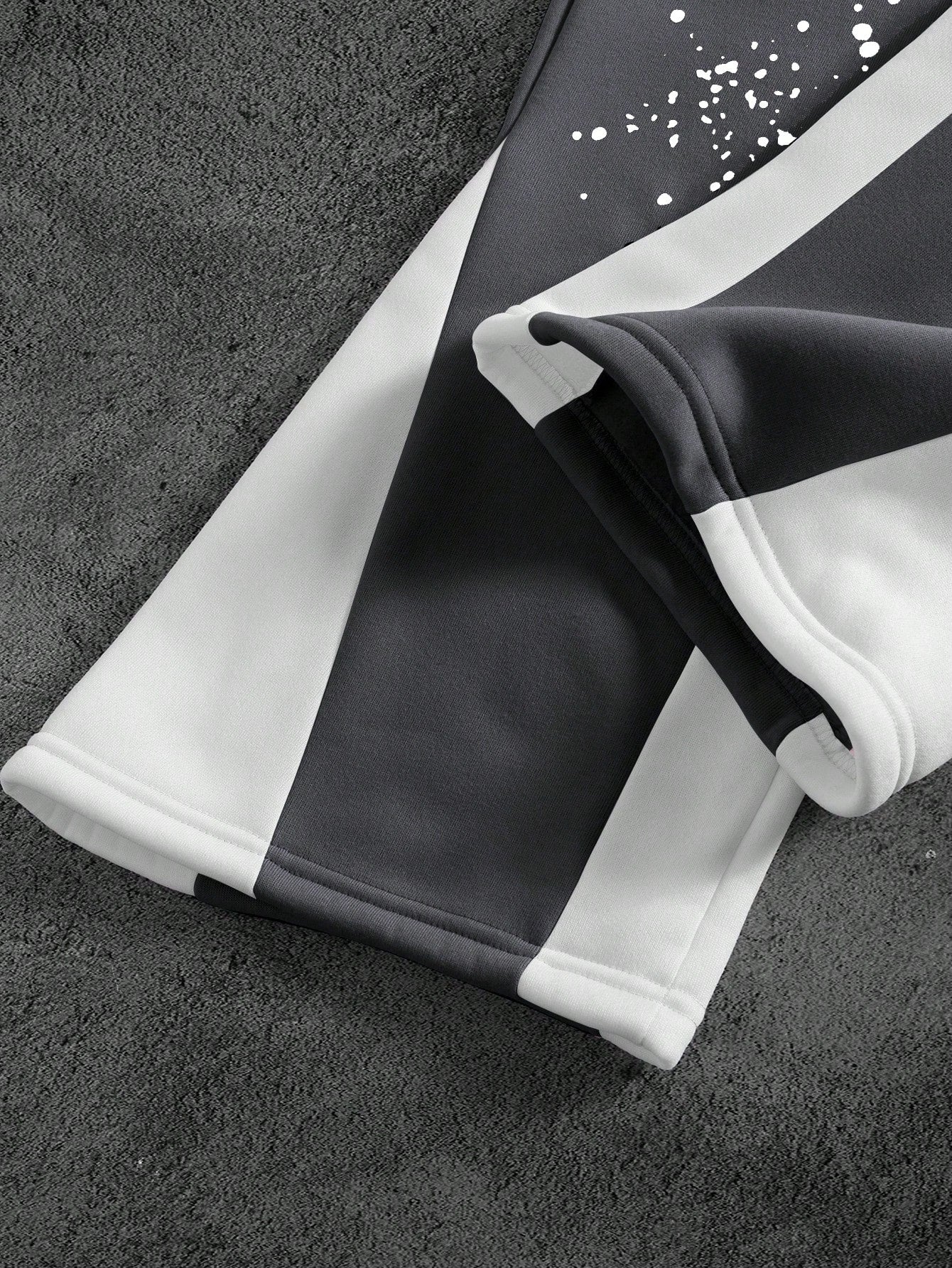 Men's Graphic Hoodie & Sweatpants Set - Manfinity Streetrush Collection