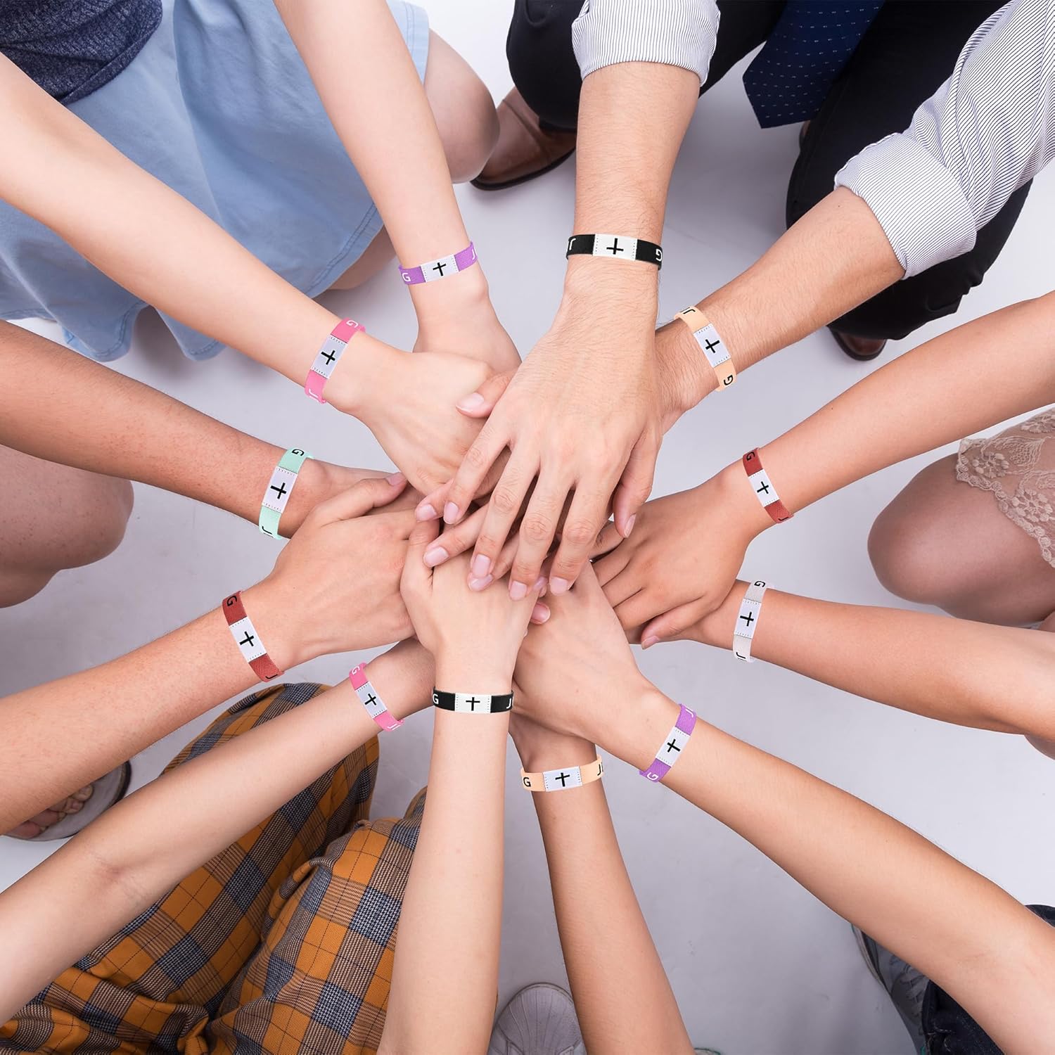 Daily Bible Verse Jesus Is King Bracelet, Christian Jesus Wearable Bracelet Wristband for Women & Men Black